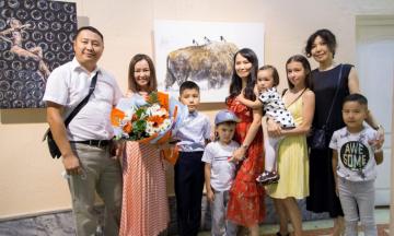 В Улан-Удэ открылась выставка Зои Голетц