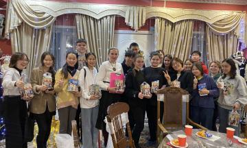 В Галерею Льва Бардамова на чаепитие