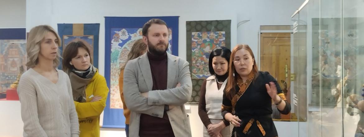 Помощник президента России Максим Орешкин посетил Национальный музей Бурятии