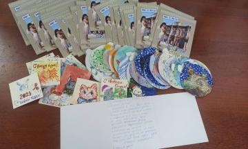 Школьники в музее написали письма для участников СВО