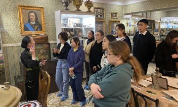 Национальный музей Республики Бурятия приглашает посетить Галерею Льва Бардамова