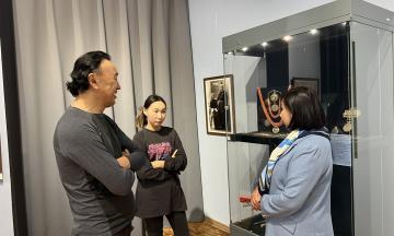 «Бурятский волшебник» Даши Намдаков посетил  Национальный музей Бурятии