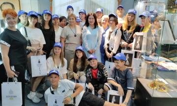 Теплая встреча с детьми из Донбасса в музее