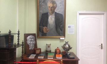 Галерейный понедельник: Я родился для того  чтобы написать Жестокий век…