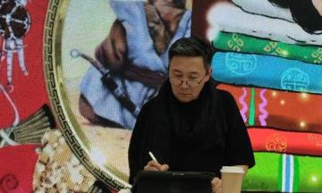 С творчеством художников Бурятии познакомили на главной выставке в ВДНХ