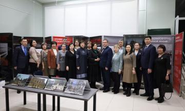 В Бурятии завершилась работа выставки «Обыкновенный нацизм»