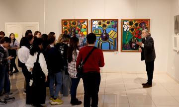 На выставке 