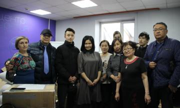 Сотрудники Национального музея отправили гуманитарную помощь на Украину