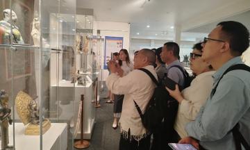Делегация экспертов из Китайского тибетологического исследовательского центра изучила буддийское наследие в Музее истории Бурятии им. М.Н. Хангалова