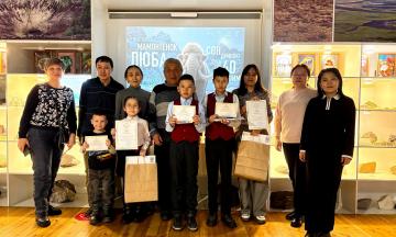 В Музее природы Бурятии прошло награждение победителей конкурса детских рисунков к выставке