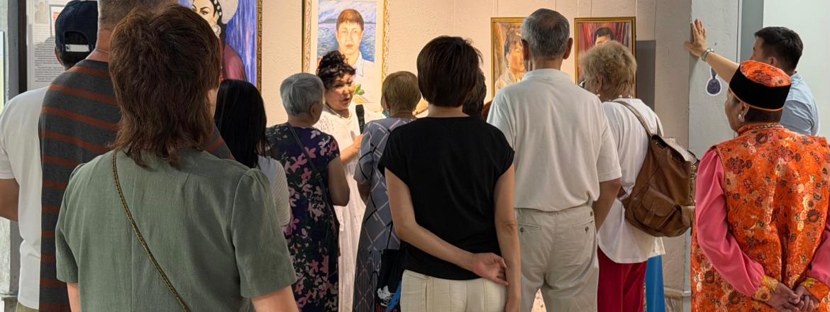 Выставка «Возвращение к истокам»: в Художественном музее им. Ц. С. Сампилова представили творчество Надежды Ашахановой