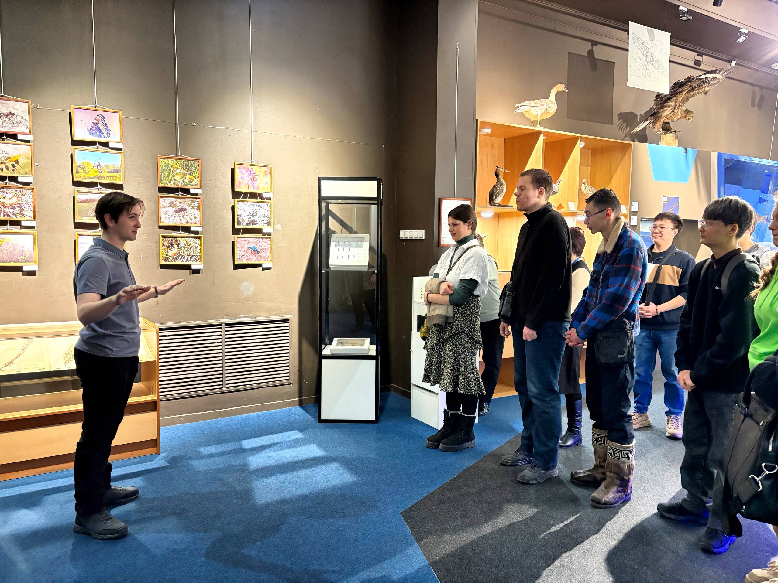 Состоялась творческая встреча с автором выставки «В стране дремучих трав»